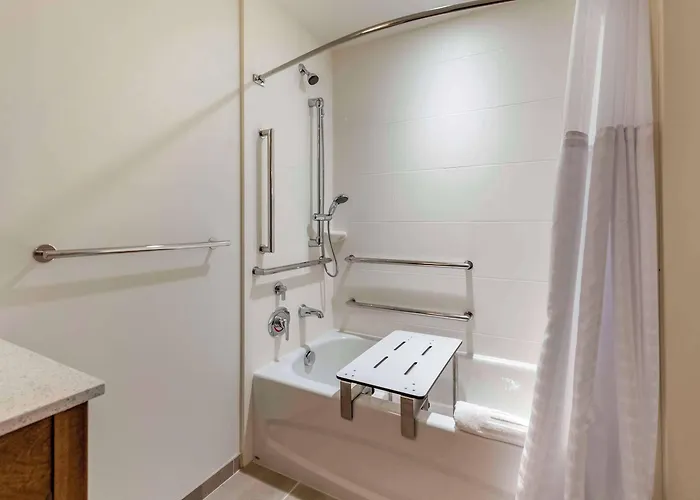 Hotel Comfort & Pittsburgh-northshore