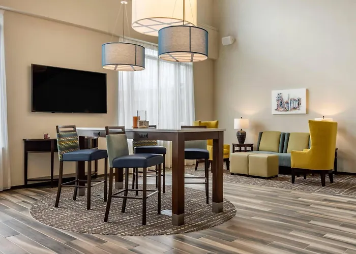 Hotel Comfort & Pittsburgh-northshore