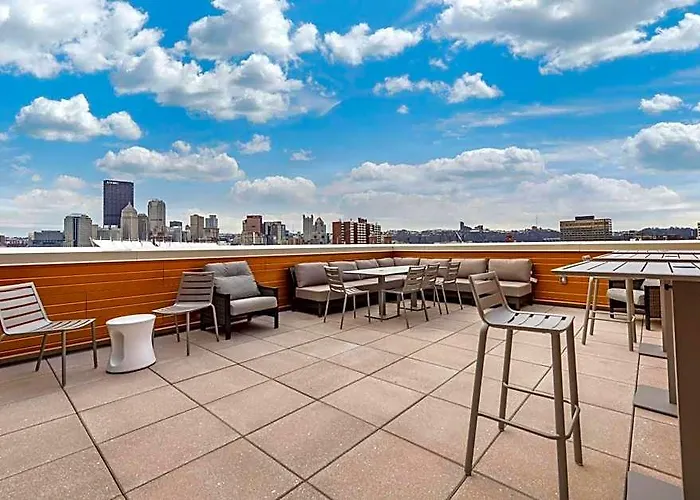 Hotel Comfort & Pittsburgh-northshore 4*