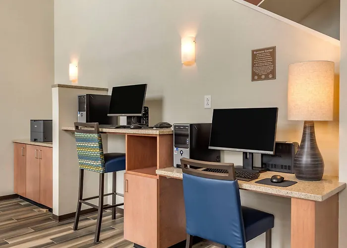 Hotel Comfort & Pittsburgh-northshore 4*